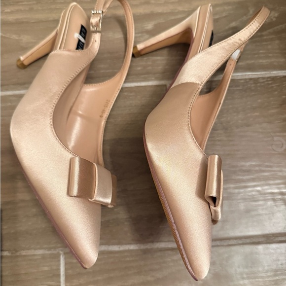 ERIJUNOR Pointy Toe Pumps Mid Heels Wedding  Party Slingback heels with bow 9 - Picture 4 of 16